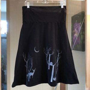 Black knit skirt with autumn theme